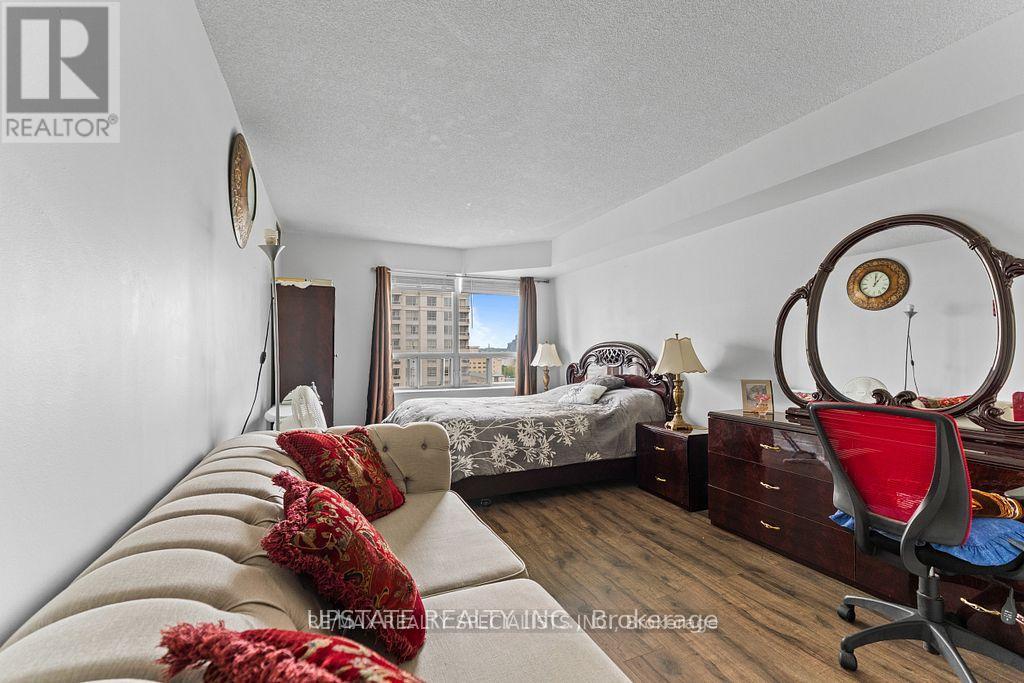 Photo 22 of 1208 325 Webb Drive, Mississauga ON