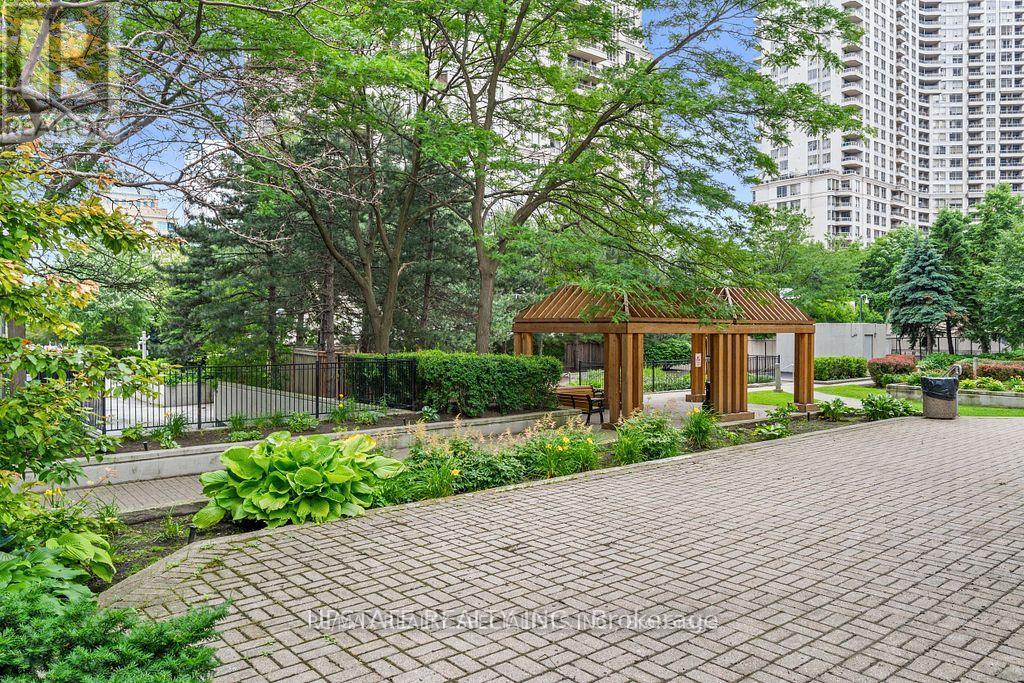 Photo 30 of 1208 325 Webb Drive, Mississauga ON