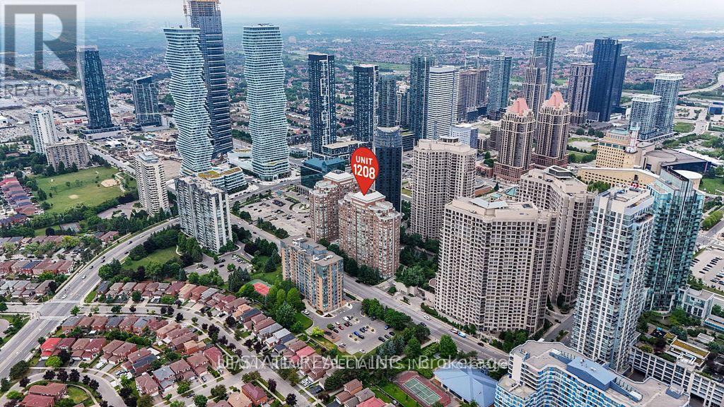 Photo 4 of 1208 325 Webb Drive, Mississauga ON
