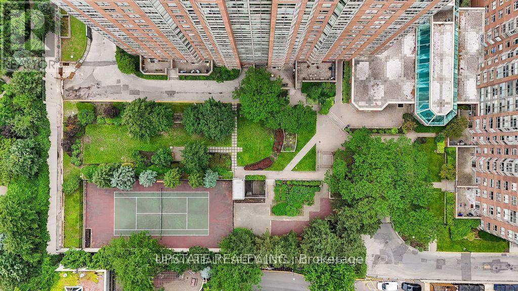 Photo 6 of 1208 325 Webb Drive, Mississauga ON