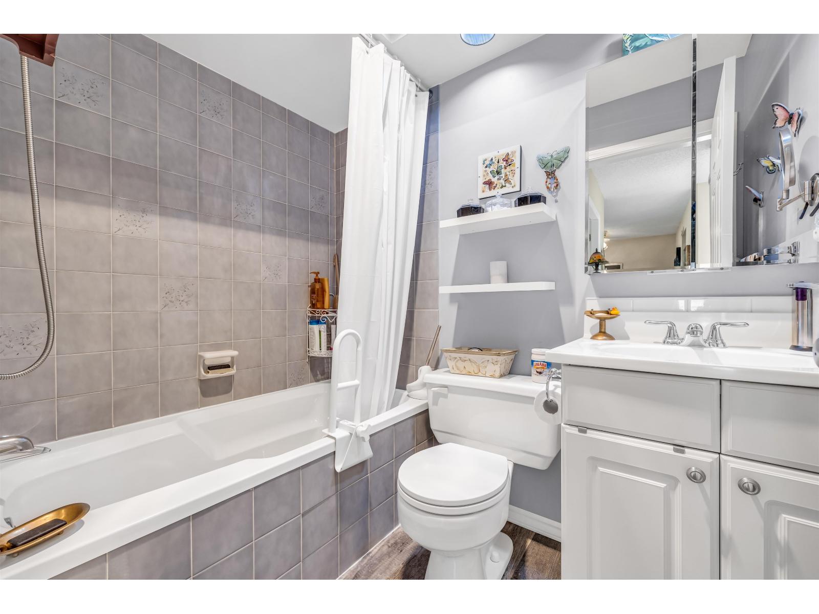Photo 17 of 11 5365 205 Street, Langley BC