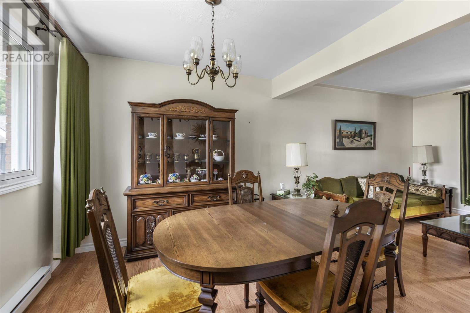 Photo 9 of 24 Plaintree Dr, Sault Ste Marie ON