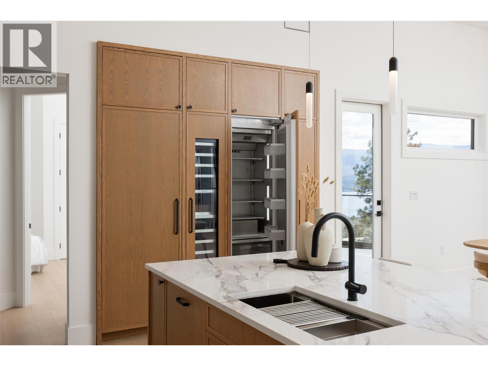  1435 Vineyard Drive, West Kelowna