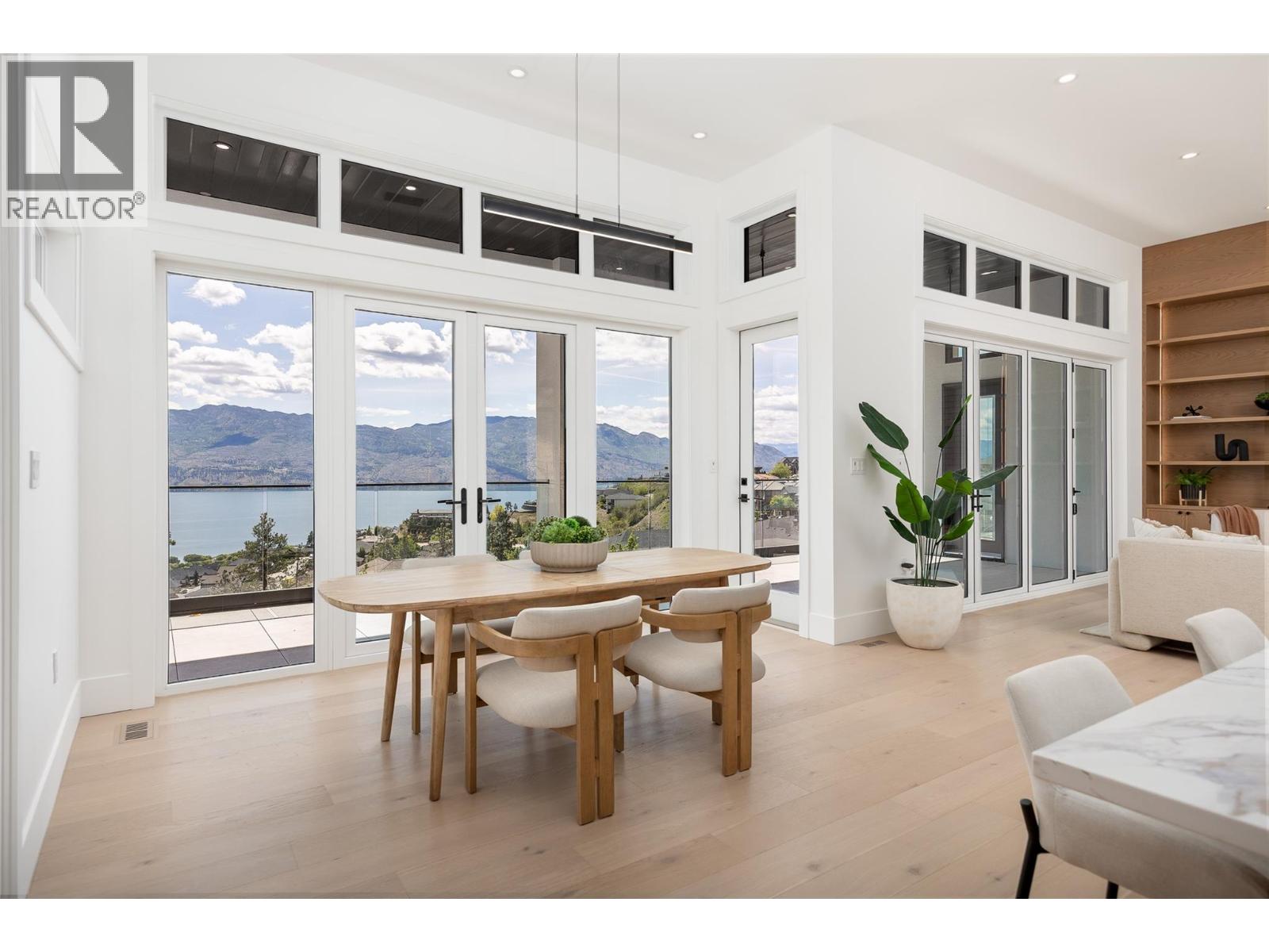  1435 Vineyard Drive, West Kelowna