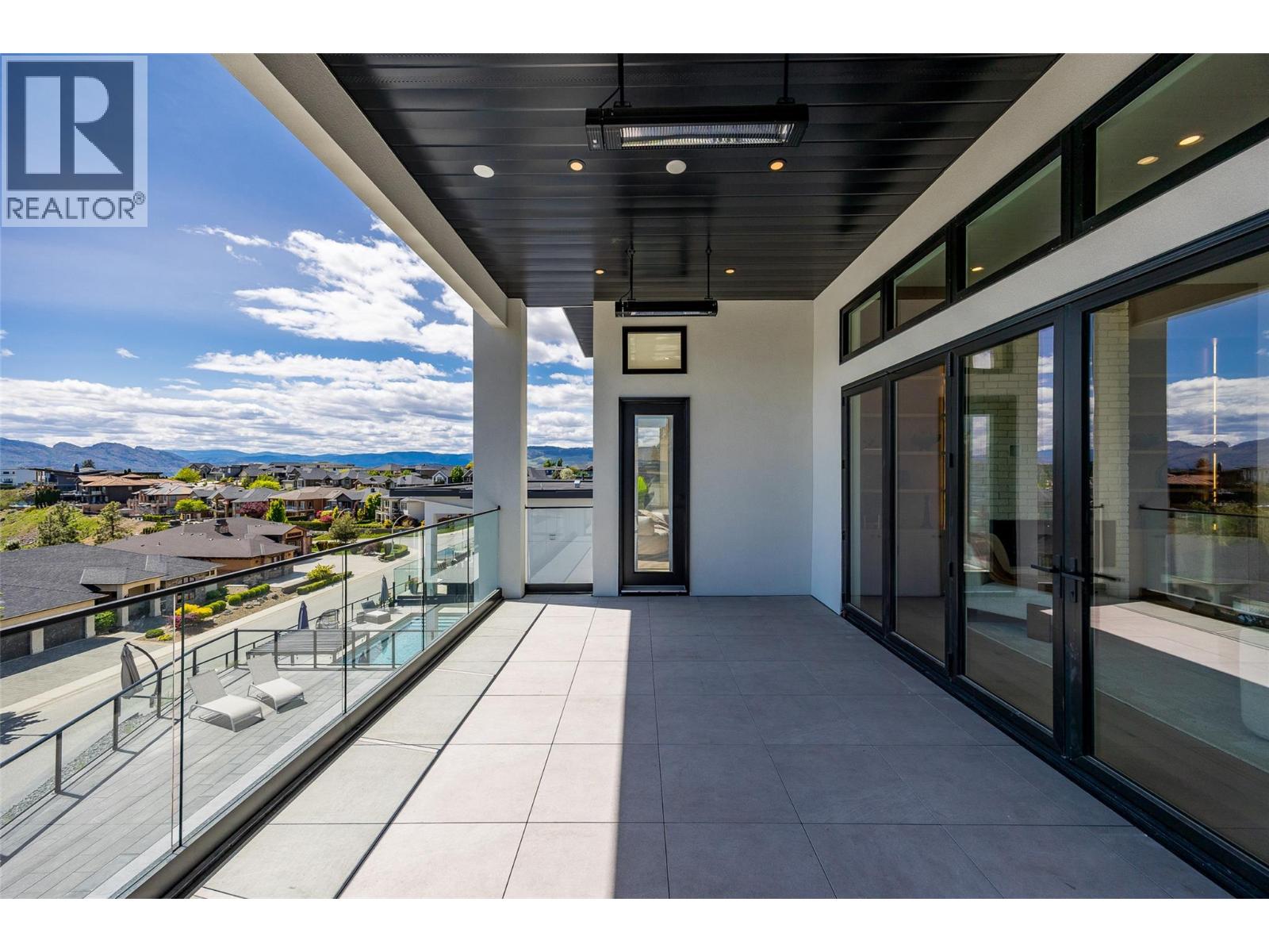  1435 Vineyard Drive, West Kelowna