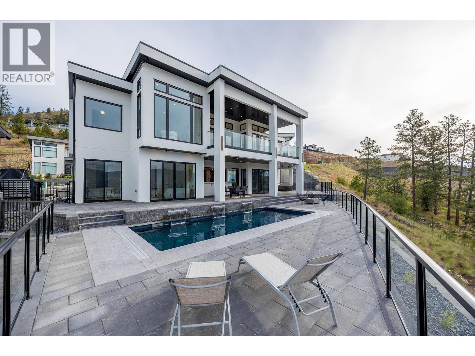  1435 Vineyard Drive, West Kelowna