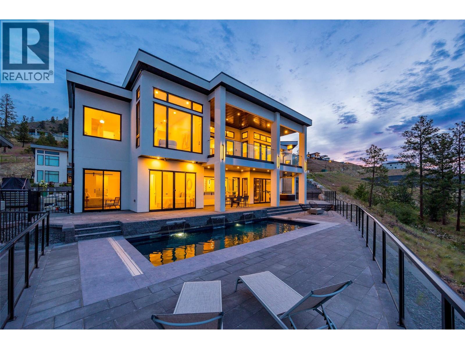  1435 Vineyard Drive, West Kelowna