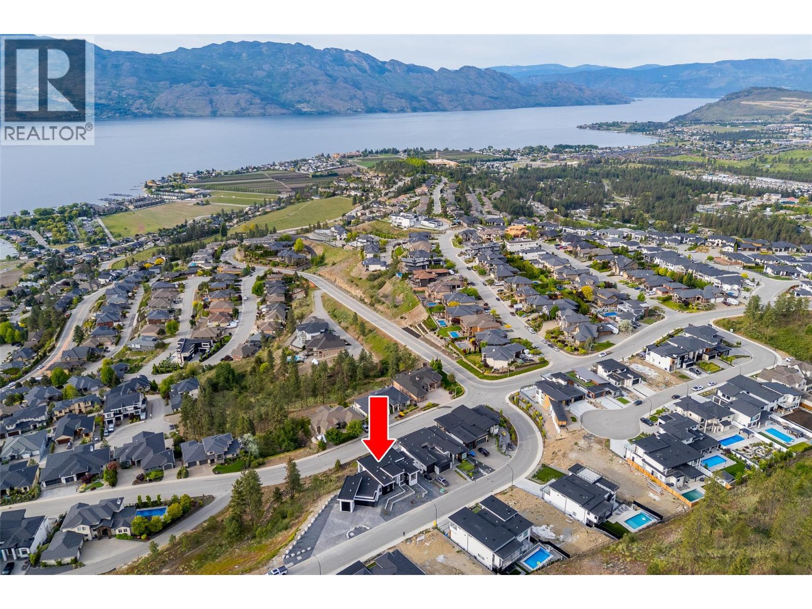  1435 Vineyard Drive, West Kelowna