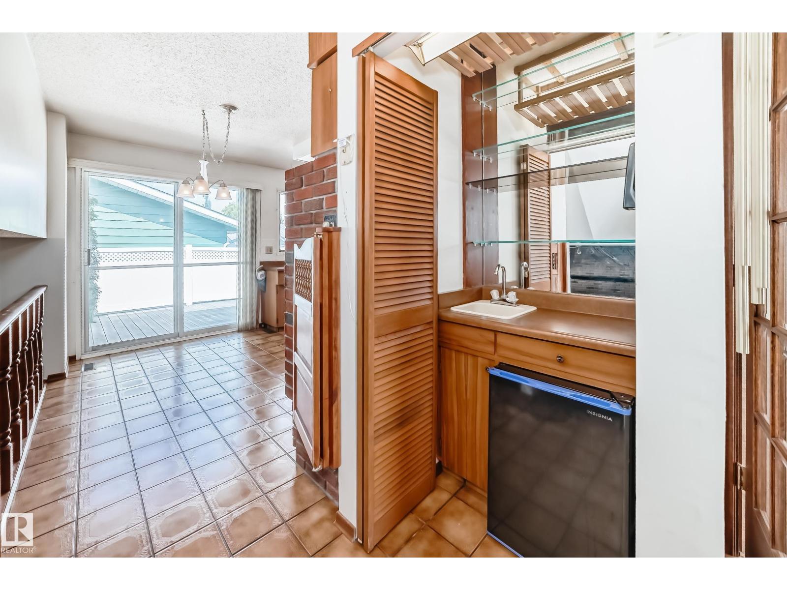 Photo 34 of 1005 Strathcona Dr, Sherwood Park AB