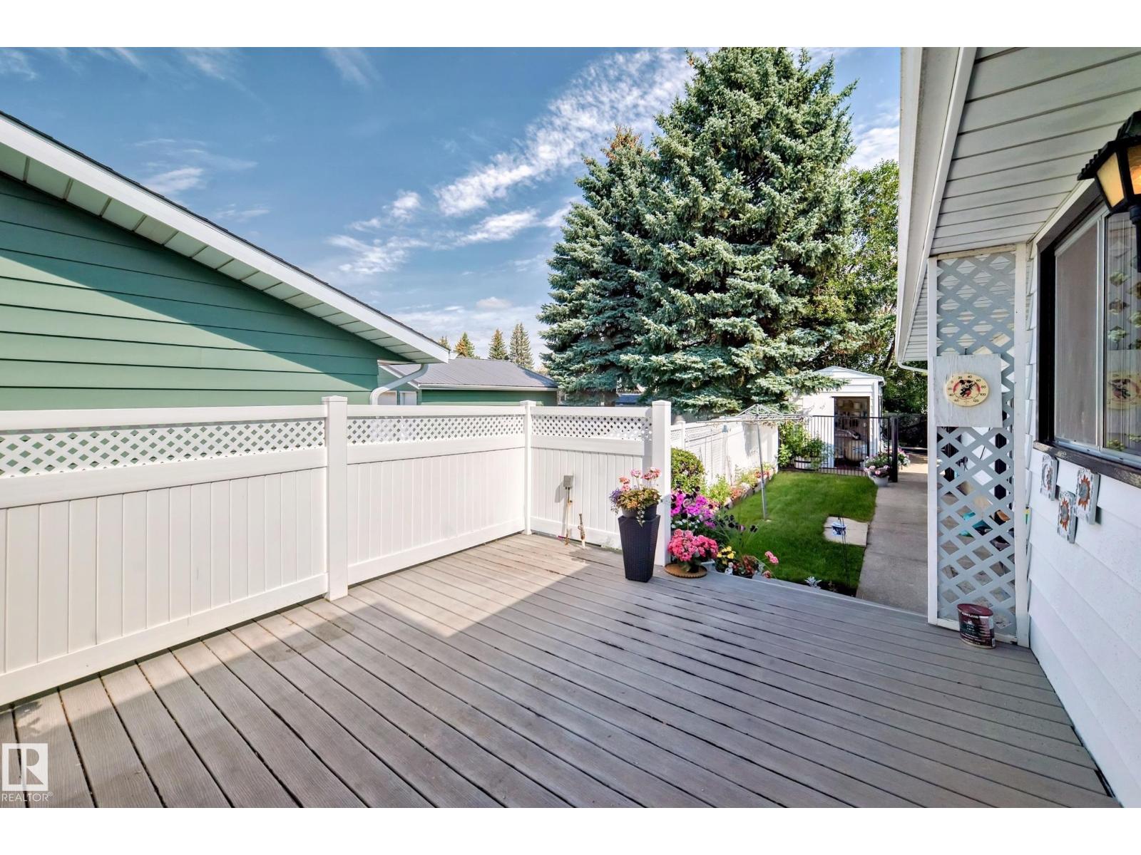 Photo 16 of 1005 Strathcona Dr, Sherwood Park AB