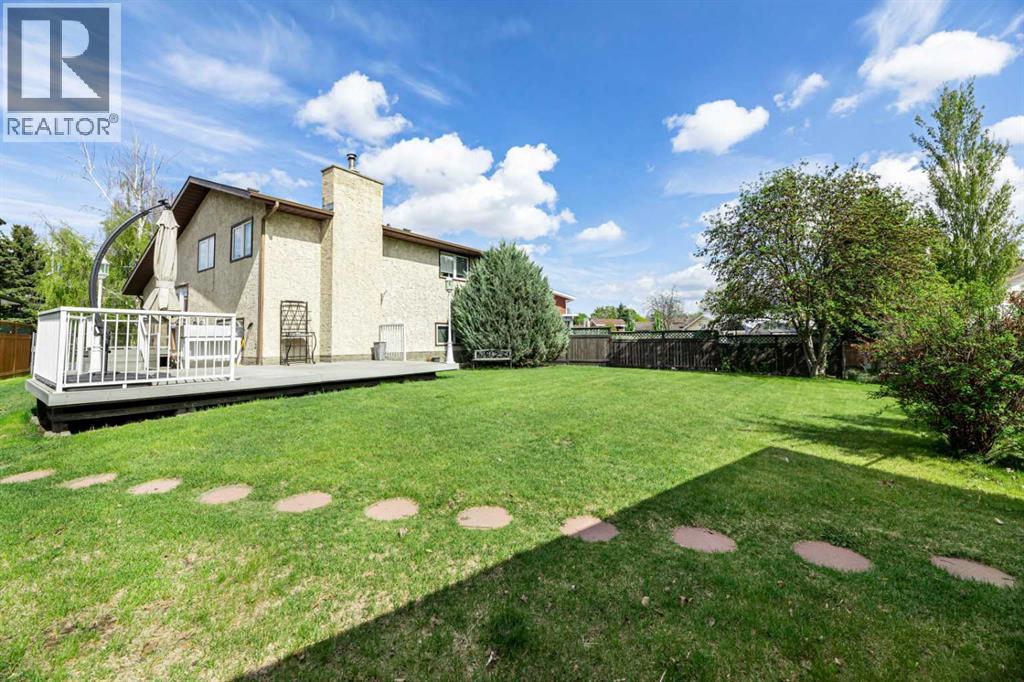 Photo 20 of 24 Caswell Close, Red Deer AB