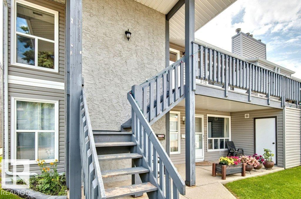 Photo 2 of 12 1503 Mill Woods Nw, Edmonton AB