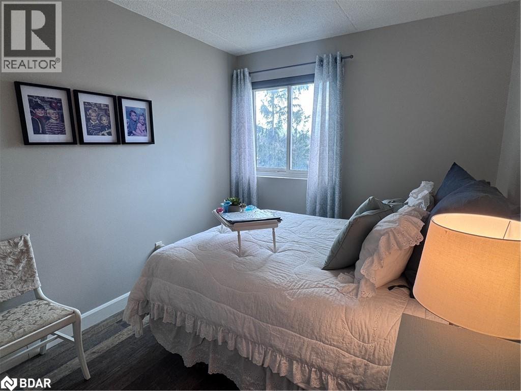 Photo 12 of 460 Ontario Street Unit 406, Collingwood ON