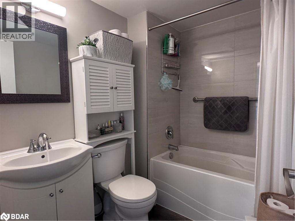Photo 13 of 460 Ontario Street Unit 406, Collingwood ON