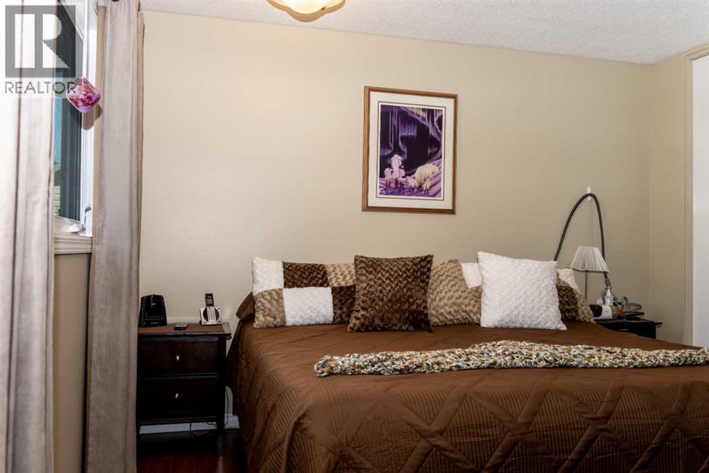Photo 16 of 10 Orchard Green E, Red Deer AB