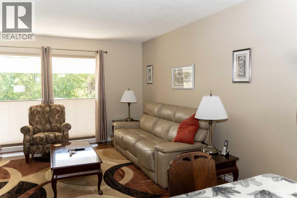 Photo 3 of 10 Orchard Green E, Red Deer AB