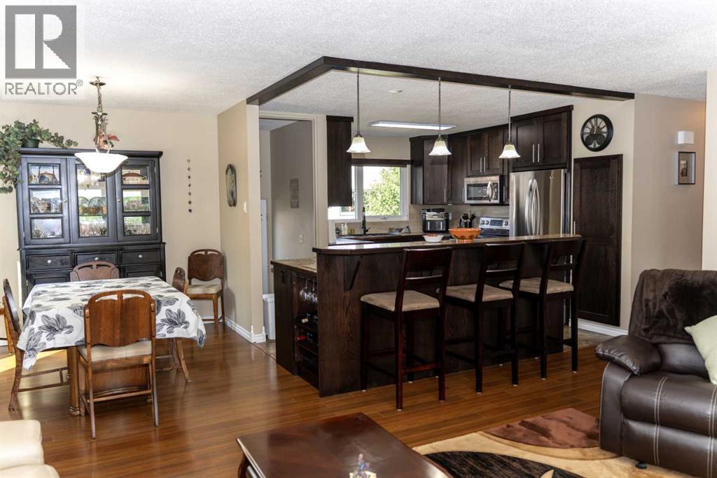 Photo 5 of 10 Orchard Green E, Red Deer AB