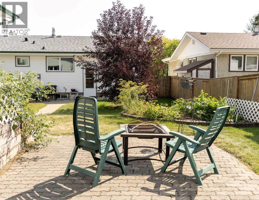 Photo 33 of 10 Orchard Green E, Red Deer AB