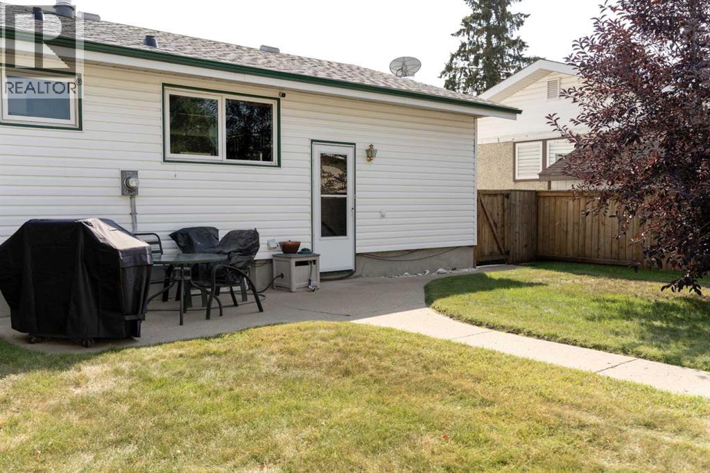 Photo 32 of 10 Orchard Green E, Red Deer AB