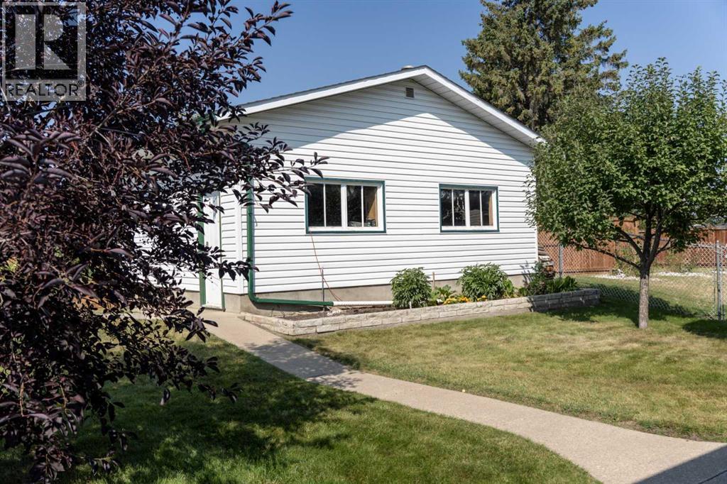 Photo 29 of 10 Orchard Green E, Red Deer AB