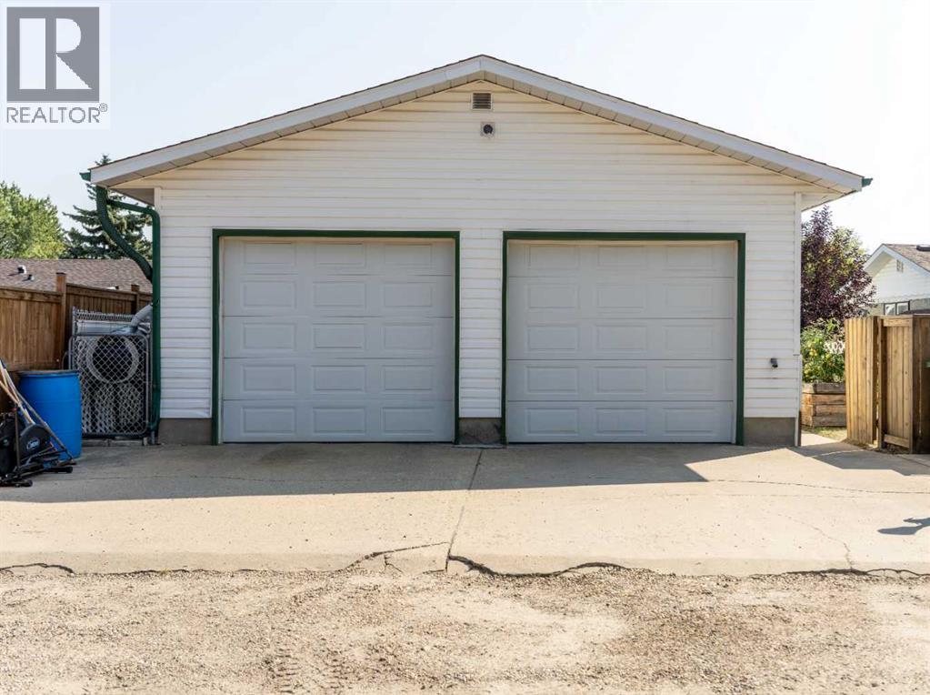 Photo 37 of 10 Orchard Green E, Red Deer AB