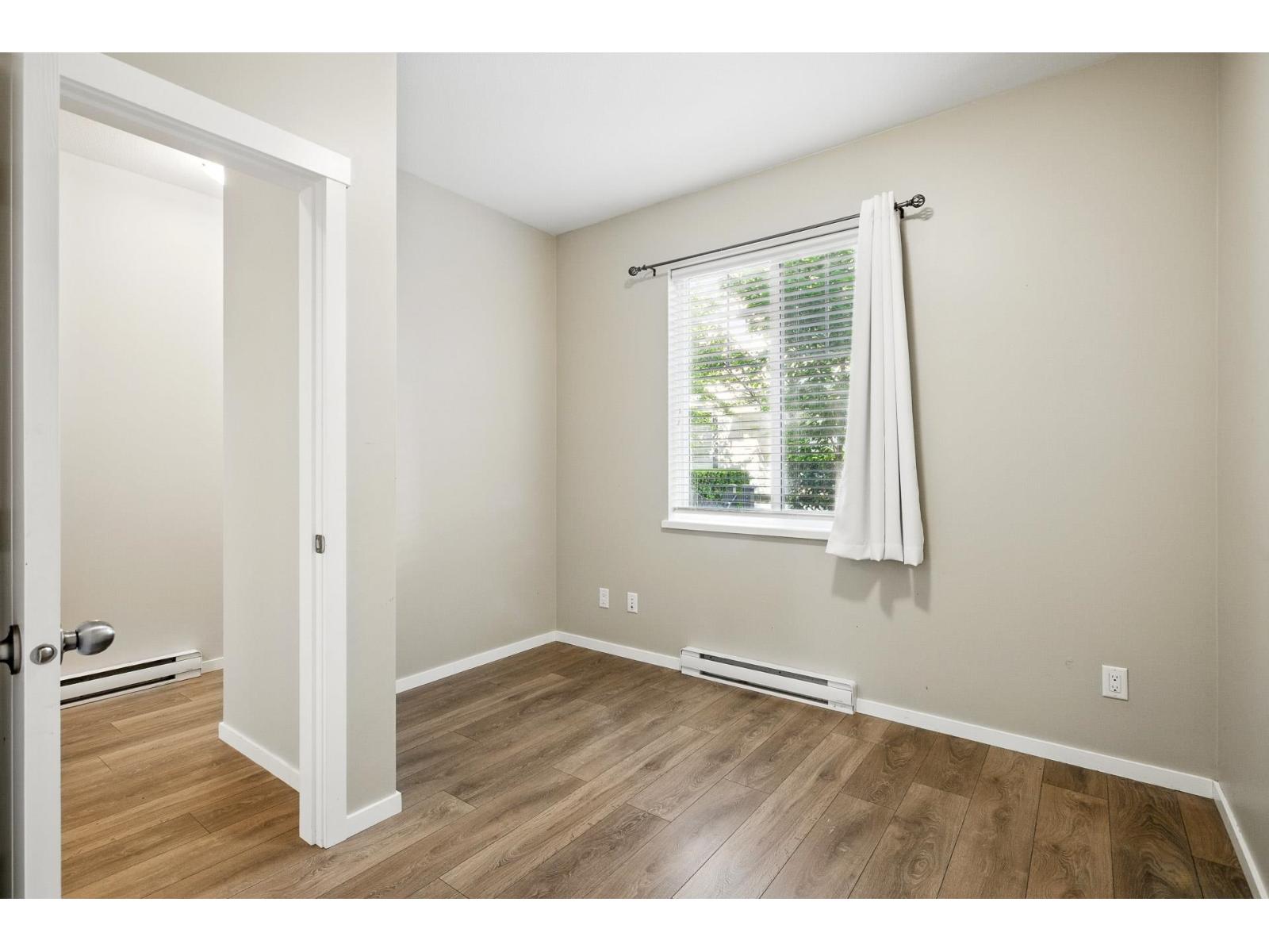 Photo 10 of 15 277 171 Street, Surrey BC