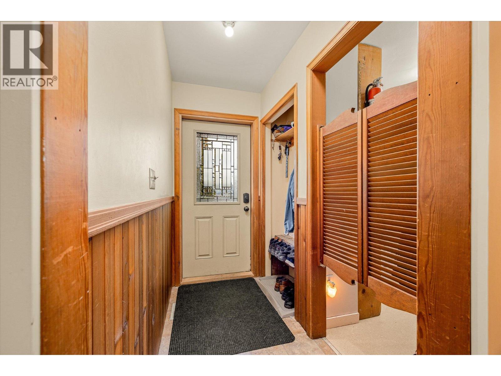  14231 East Hill Road, Lake Country