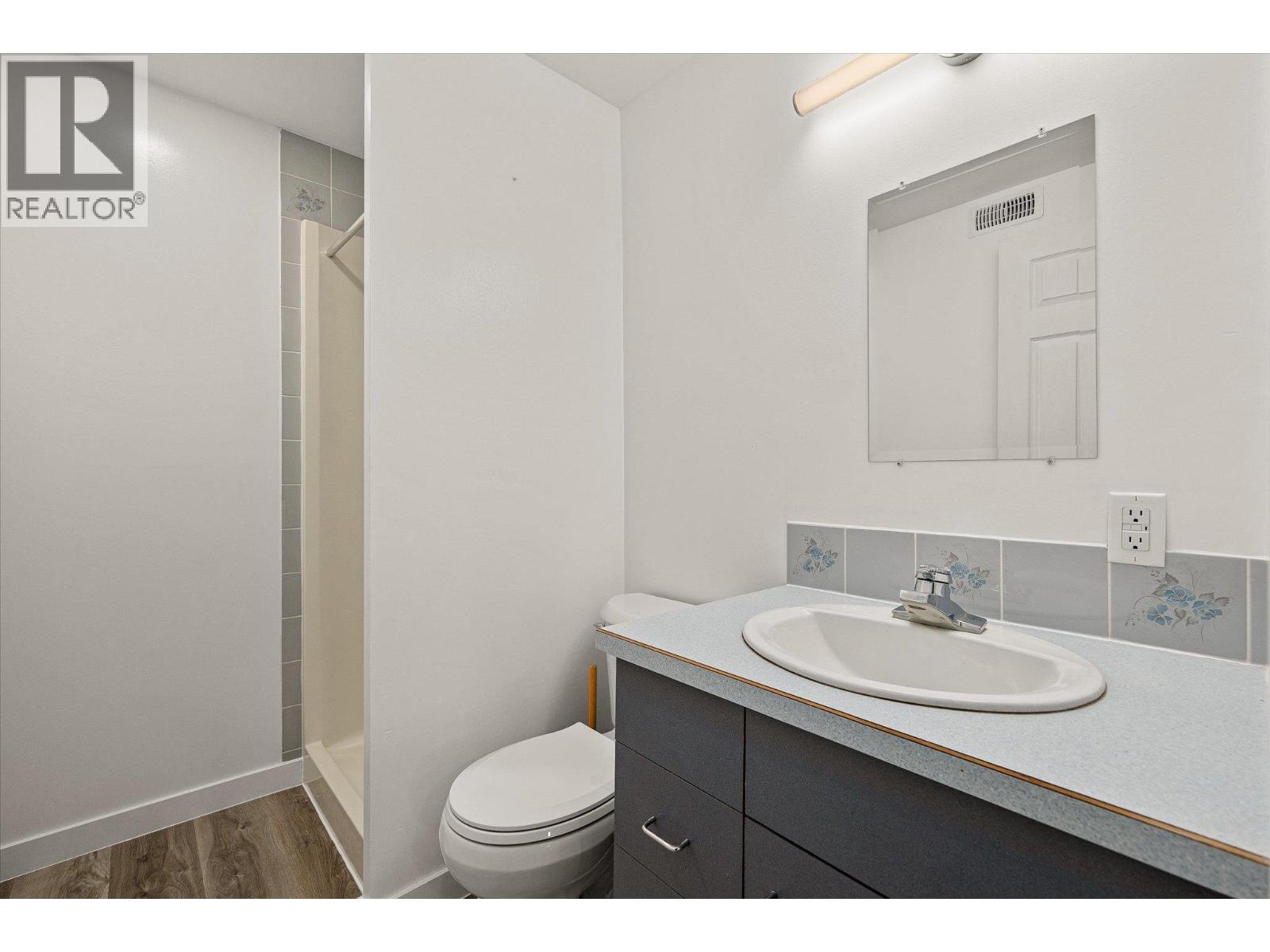  14231 East Hill Road, Lake Country