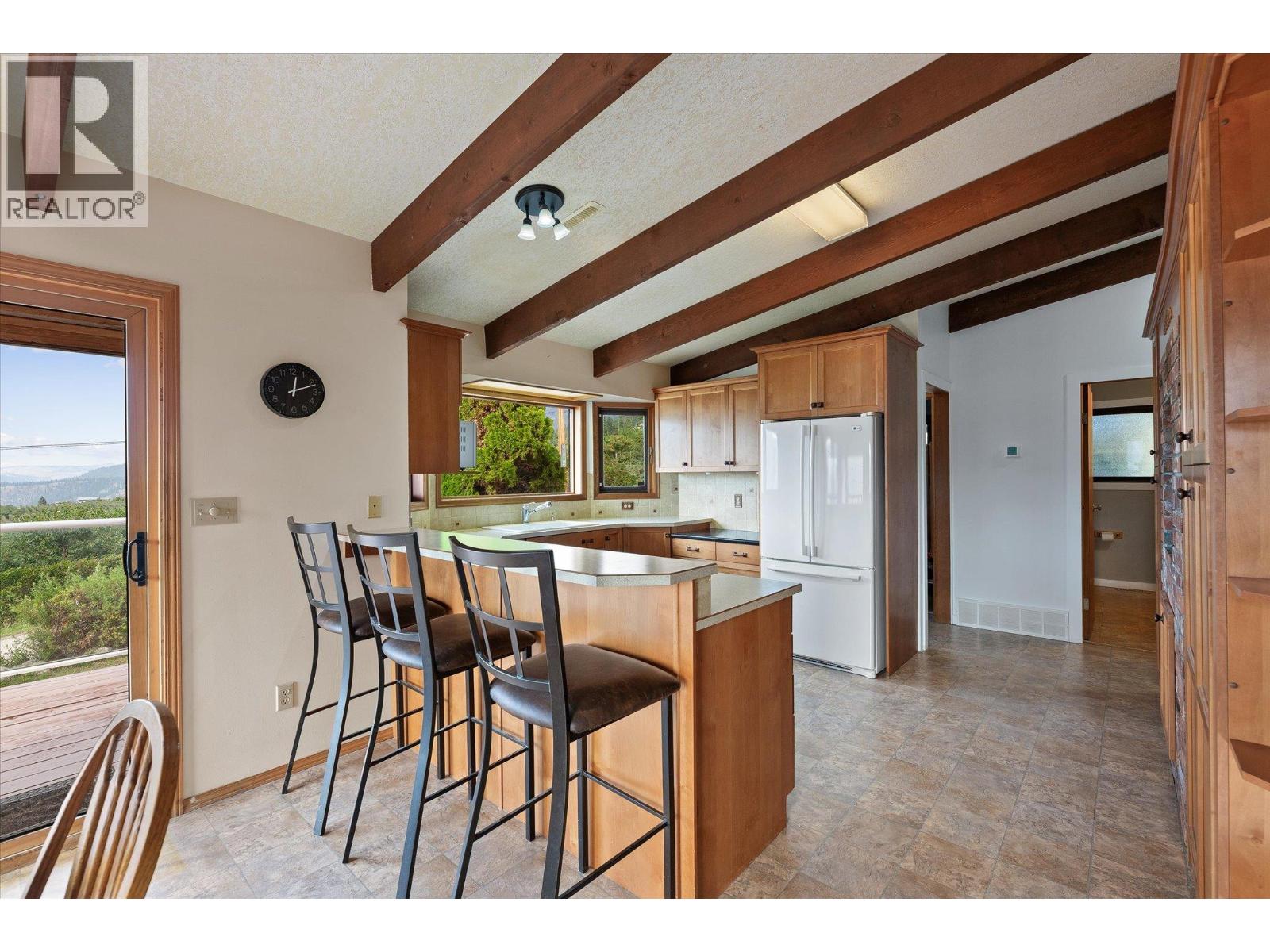  14231 East Hill Road, Lake Country