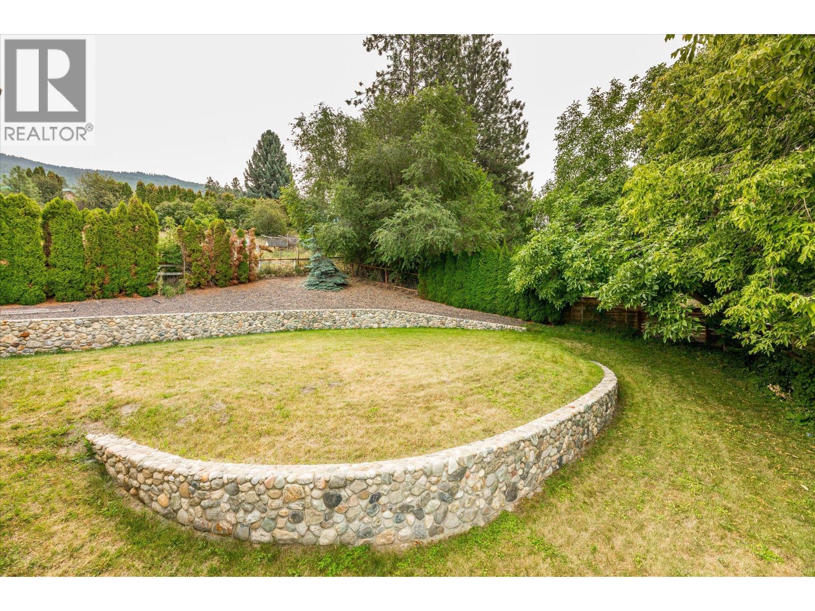  14231 East Hill Road, Lake Country