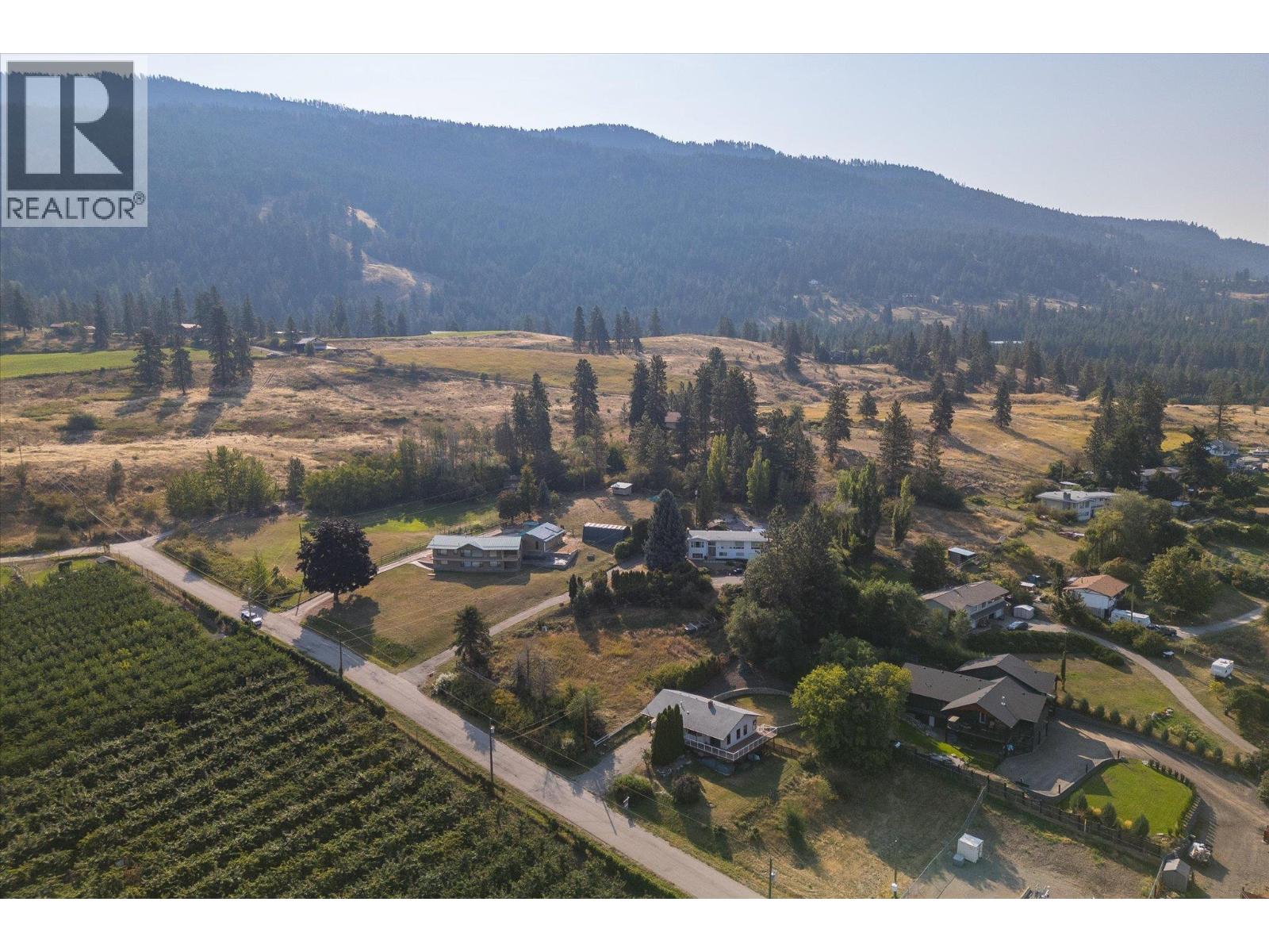  14231 East Hill Road, Lake Country