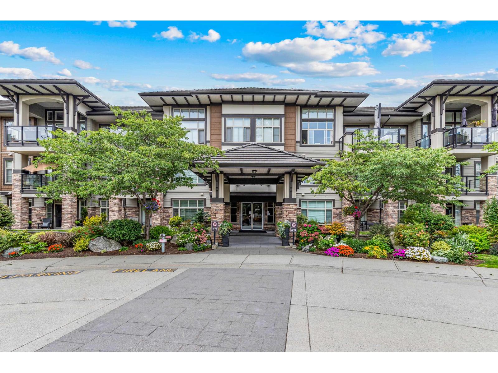 Photo 1 of 209 15185 36 Avenue, Surrey BC