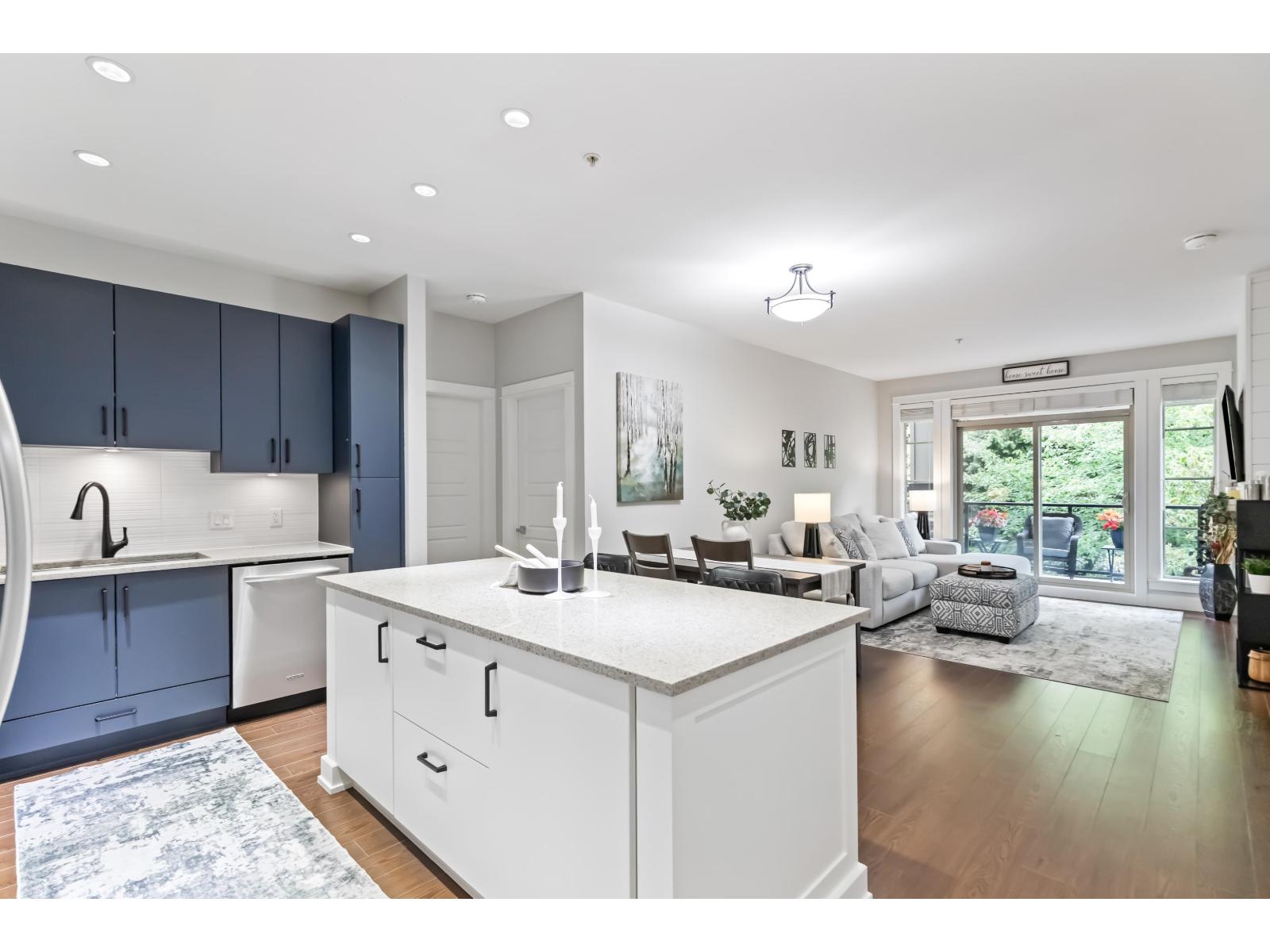 Photo 2 of 209 15185 36 Avenue, Surrey BC