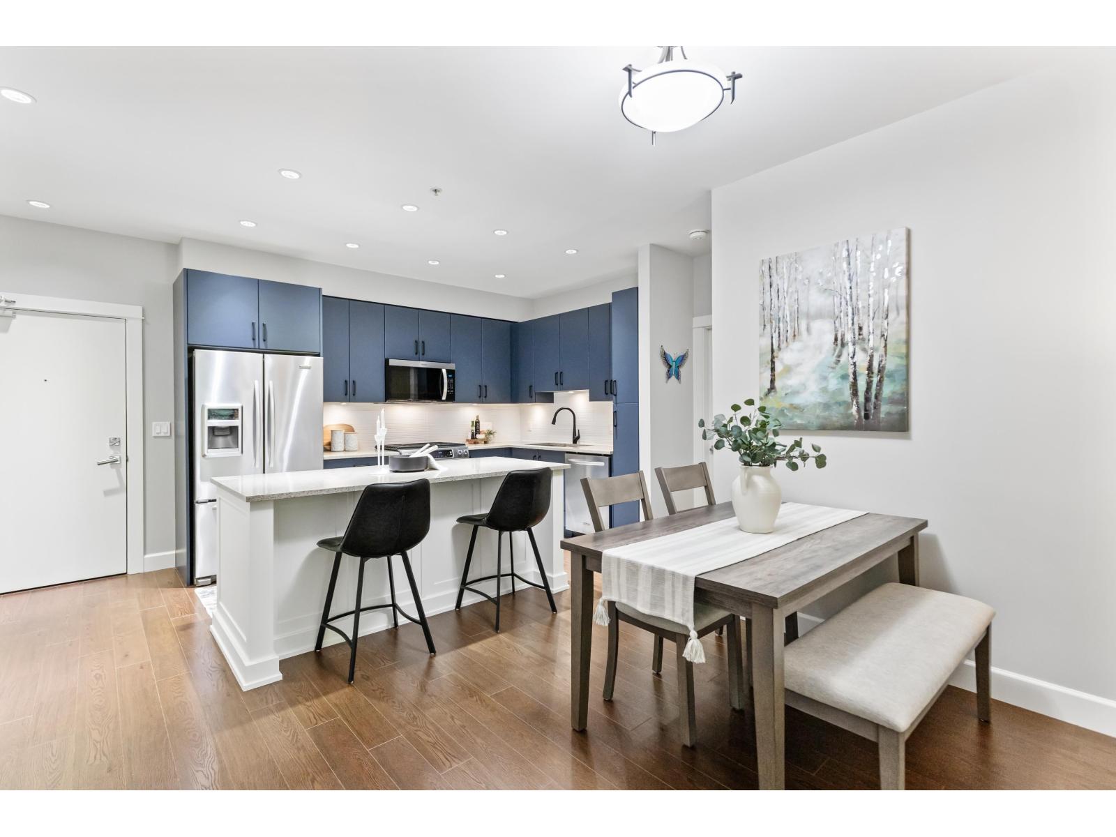 Photo 12 of 209 15185 36 Avenue, Surrey BC