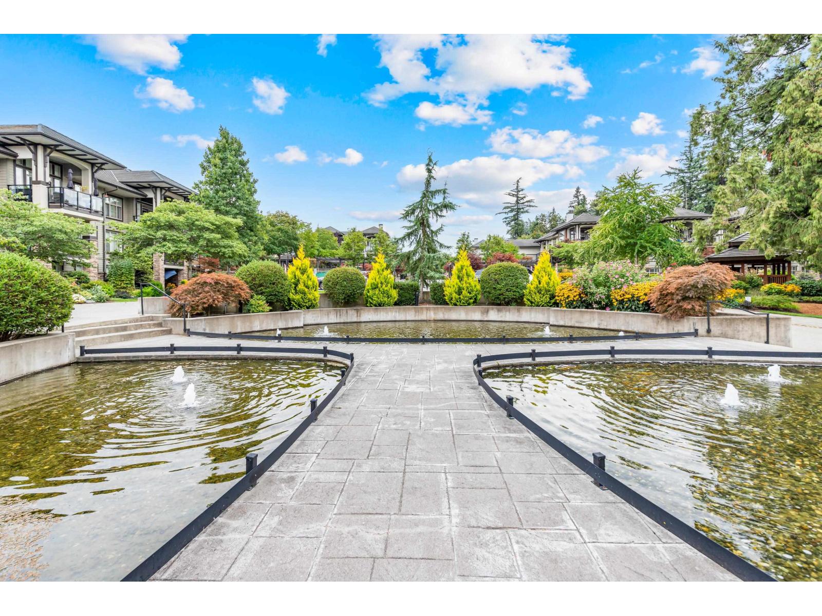 Photo 36 of 209 15185 36 Avenue, Surrey BC