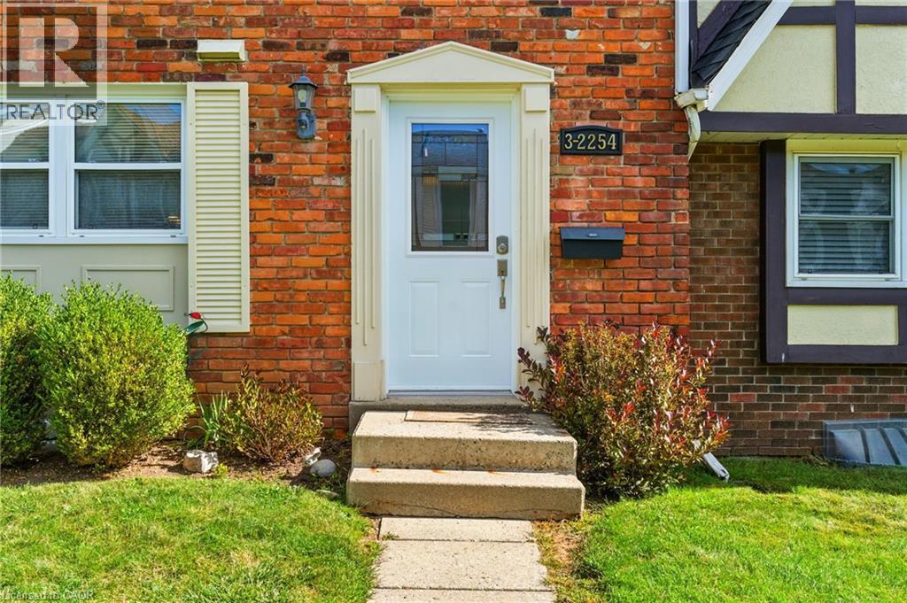 Photo 5 of 2254 Upper Middle Road Unit 3, Burlington ON