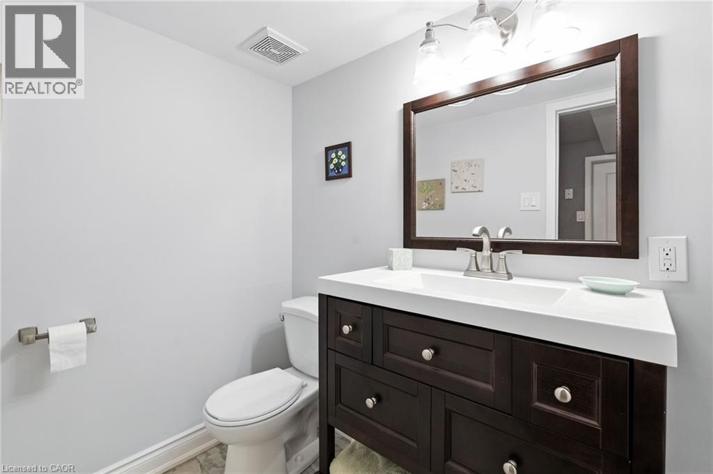 Photo 34 of 2254 Upper Middle Road Unit 3, Burlington ON