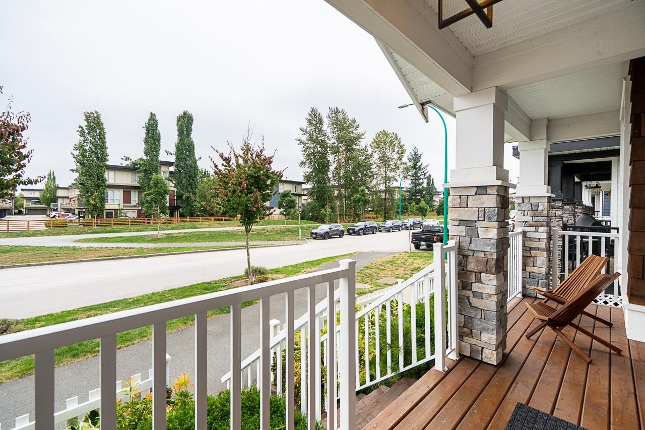 Photo 3 of 7289 194 A Street, Surrey BC