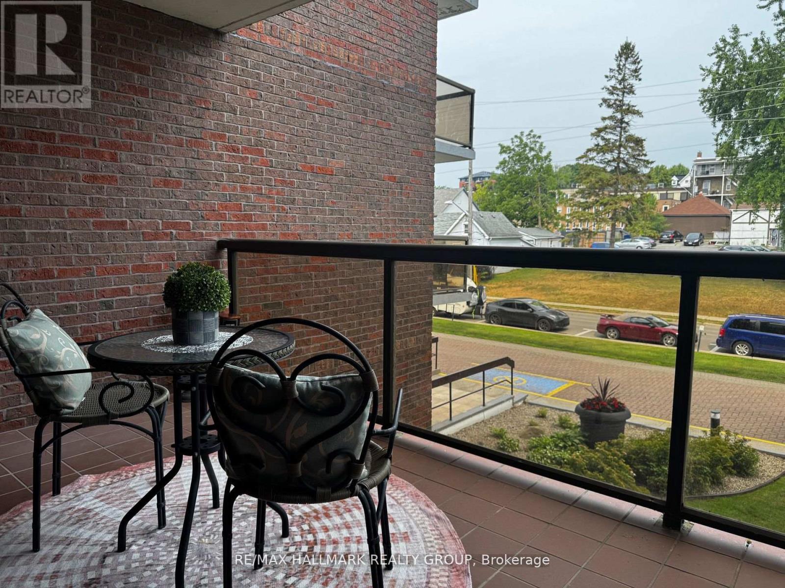 Photo 28 of 405 55 Water Street E, Brockville ON