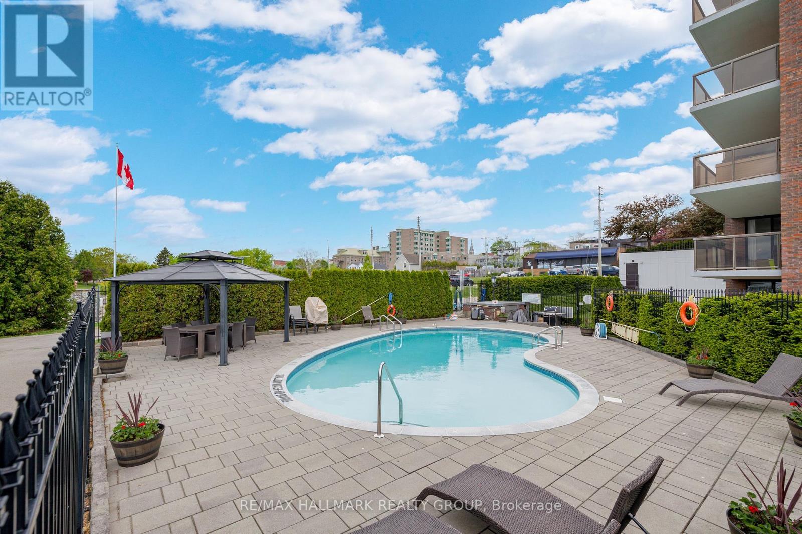 Photo 4 of 405 55 Water Street E, Brockville ON