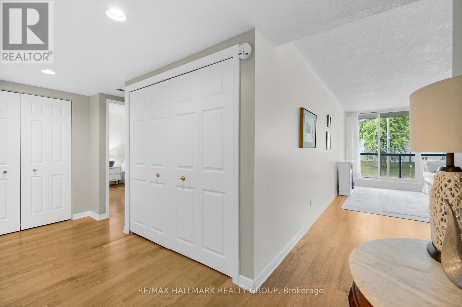 Photo 8 of 405 55 Water Street E, Brockville ON