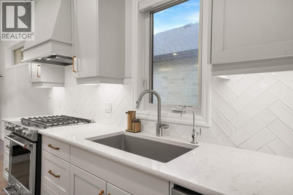 Photo 14 of 11 Keba Crescent, Tillsonburg ON