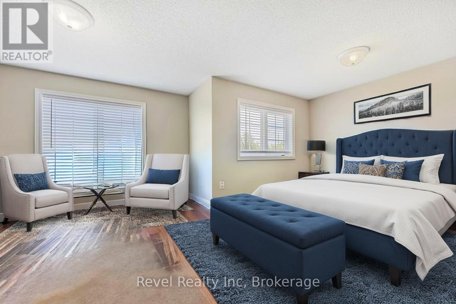 Photo 18 of 25 Lakewoods Court, Barrie ON