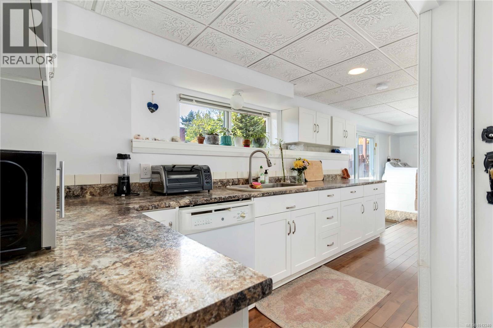  3403 Karger Terrace, Colwood
