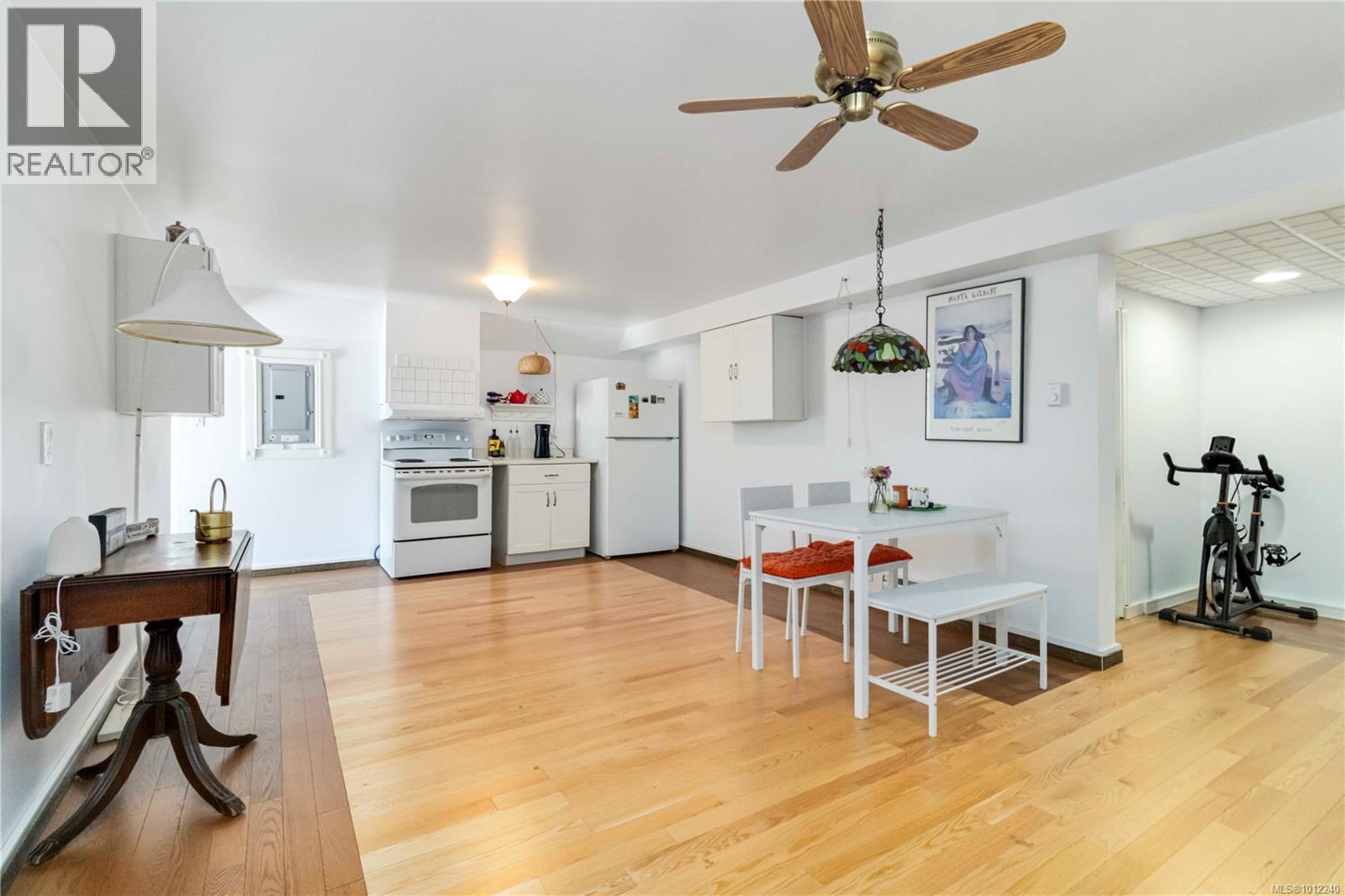  3403 Karger Terrace, Colwood