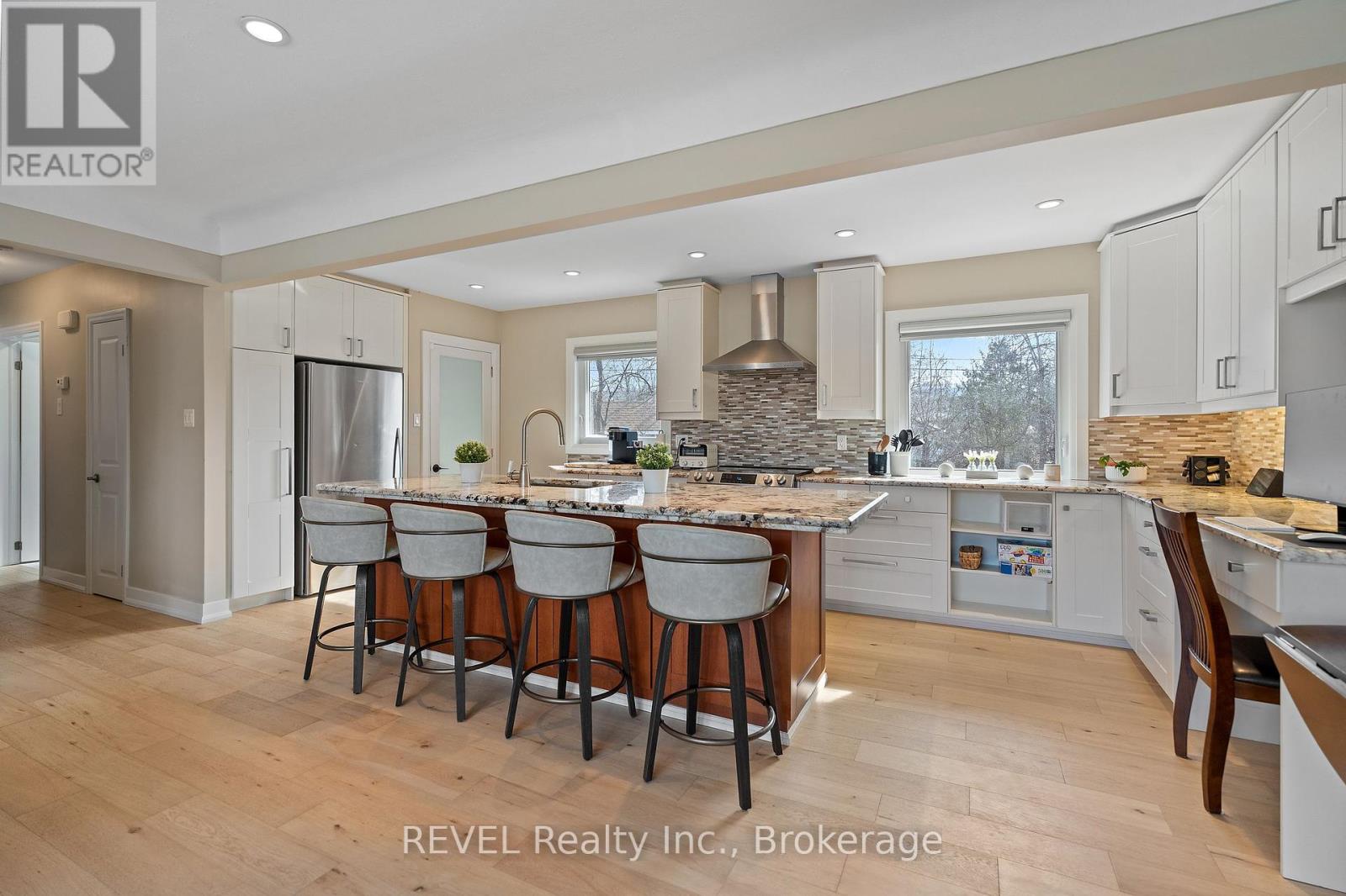 Photo 12 of 1 28 Dale Avenue, Hamilton ON