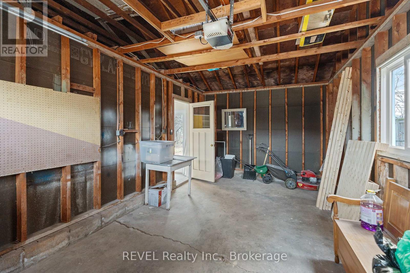 Photo 24 of 1 28 Dale Avenue, Hamilton ON