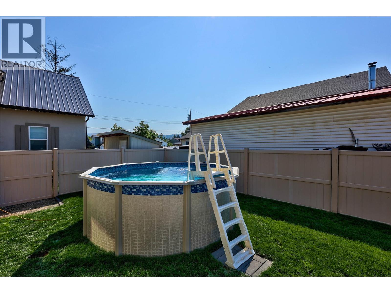 Photo 12 of 615 Rose Avenue, Kamloops BC