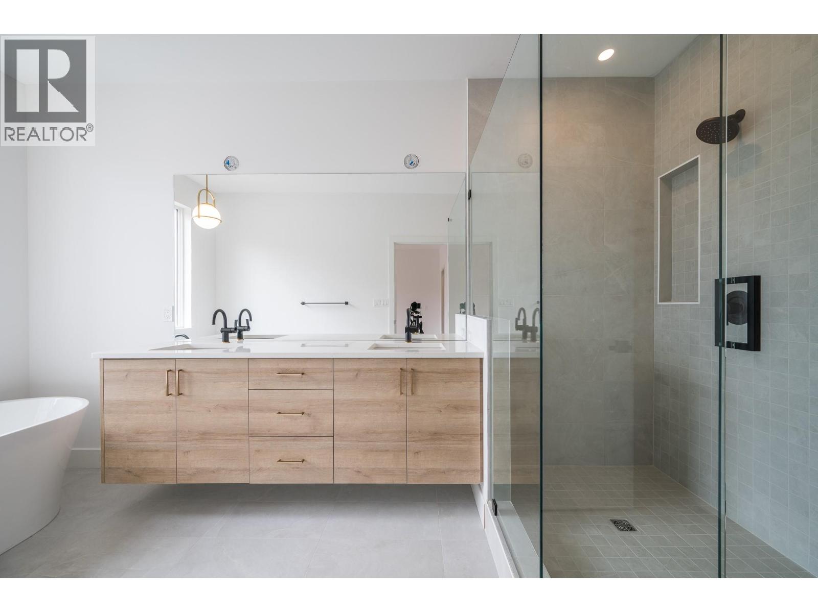 1609 Cordonier Place, Kamloops