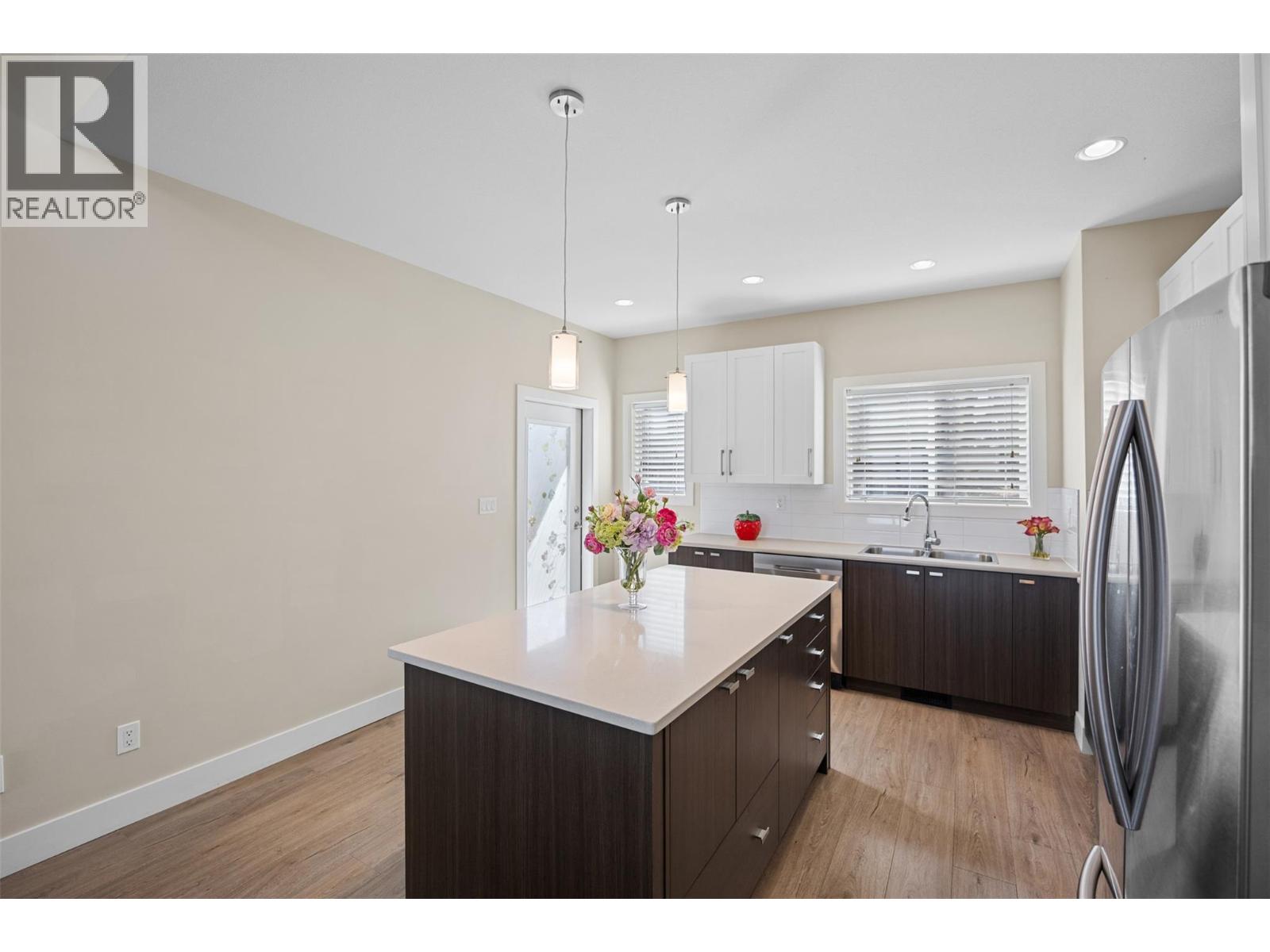 #33 2200 LINFIELD DRIVE - 10
